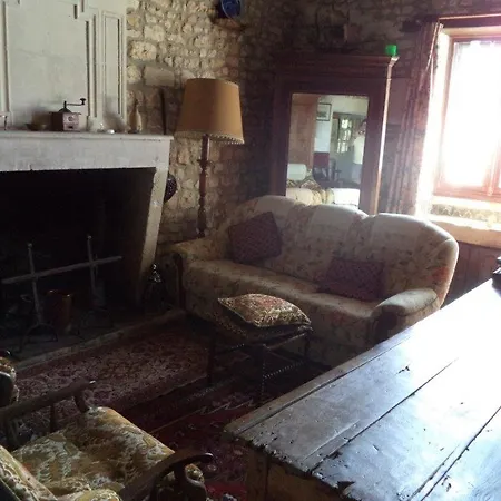 Holiday home Traditional Charentais In Countryside 25 Minutes From Royan Balanzac