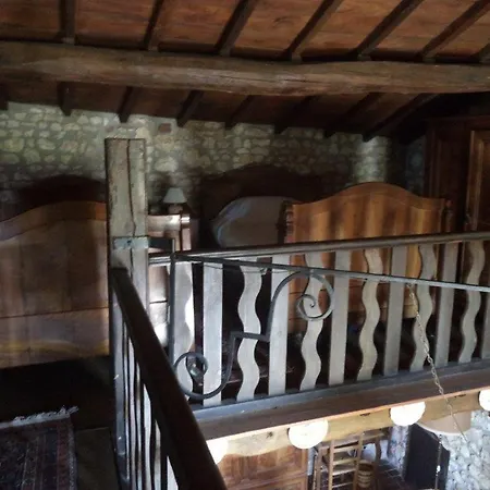 Traditional Charentais In Countryside 25 Minutes From Royan *